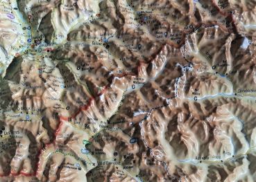 Raised relief map Hautes Alpes