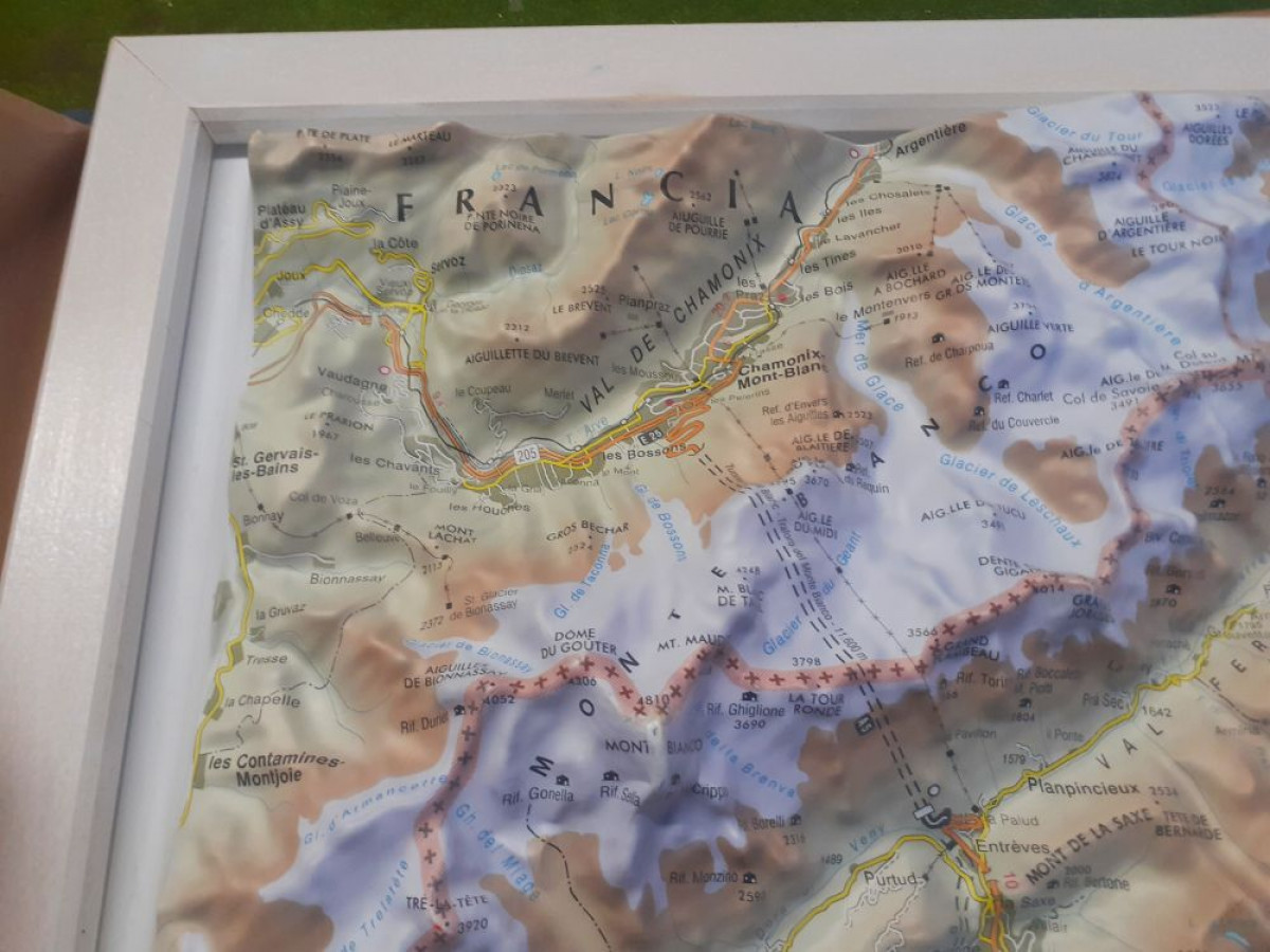 Relief map Aosta Valley, white