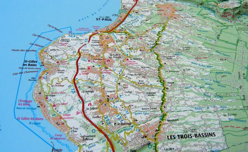 Raised relief map La Reunion_big